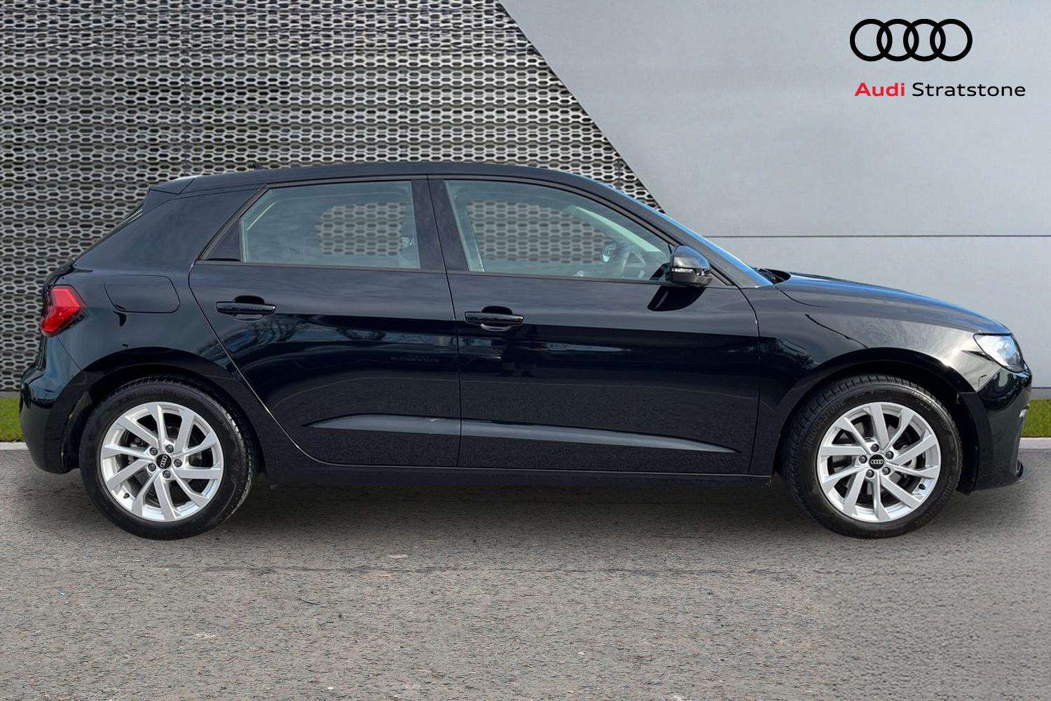 Used Audi A1 2023 for sale - 77928605: Photo 4