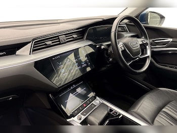 Used Audi e-tron 2020 for sale - 77527102: Photo