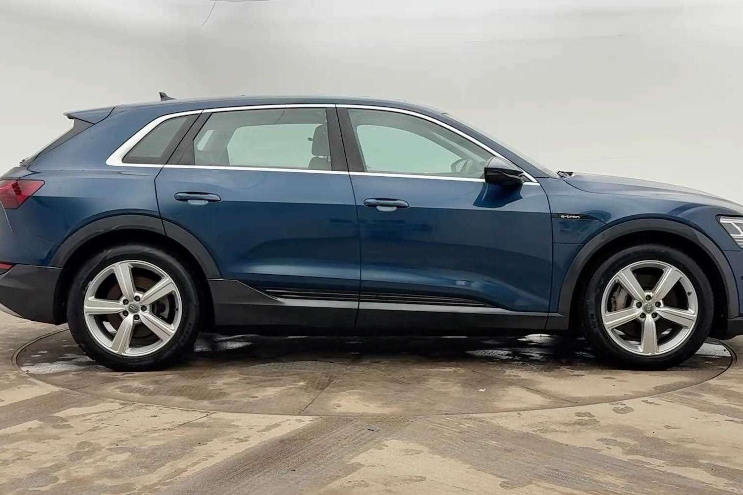 Used Audi e-tron 2020 for sale - 77527102: Photo 4