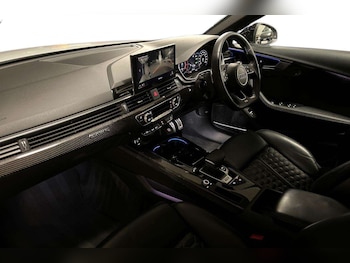 Used Audi RS4 2020 for sale - 77147357: Photo