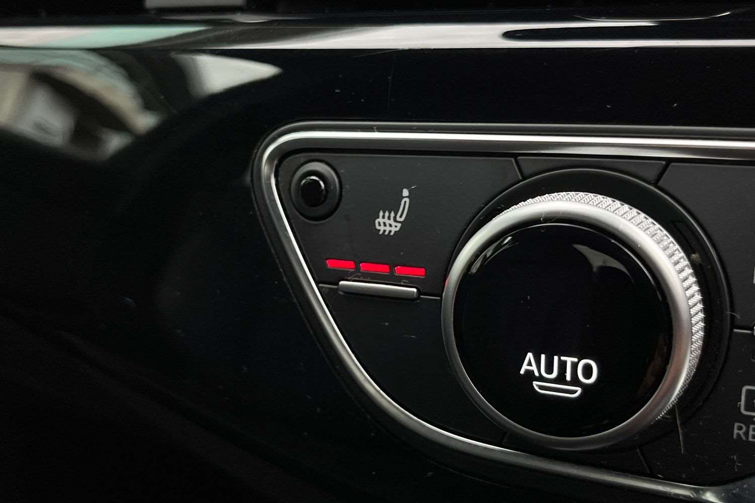 Used Audi A4 2022 for sale - 76515599: Photo 32