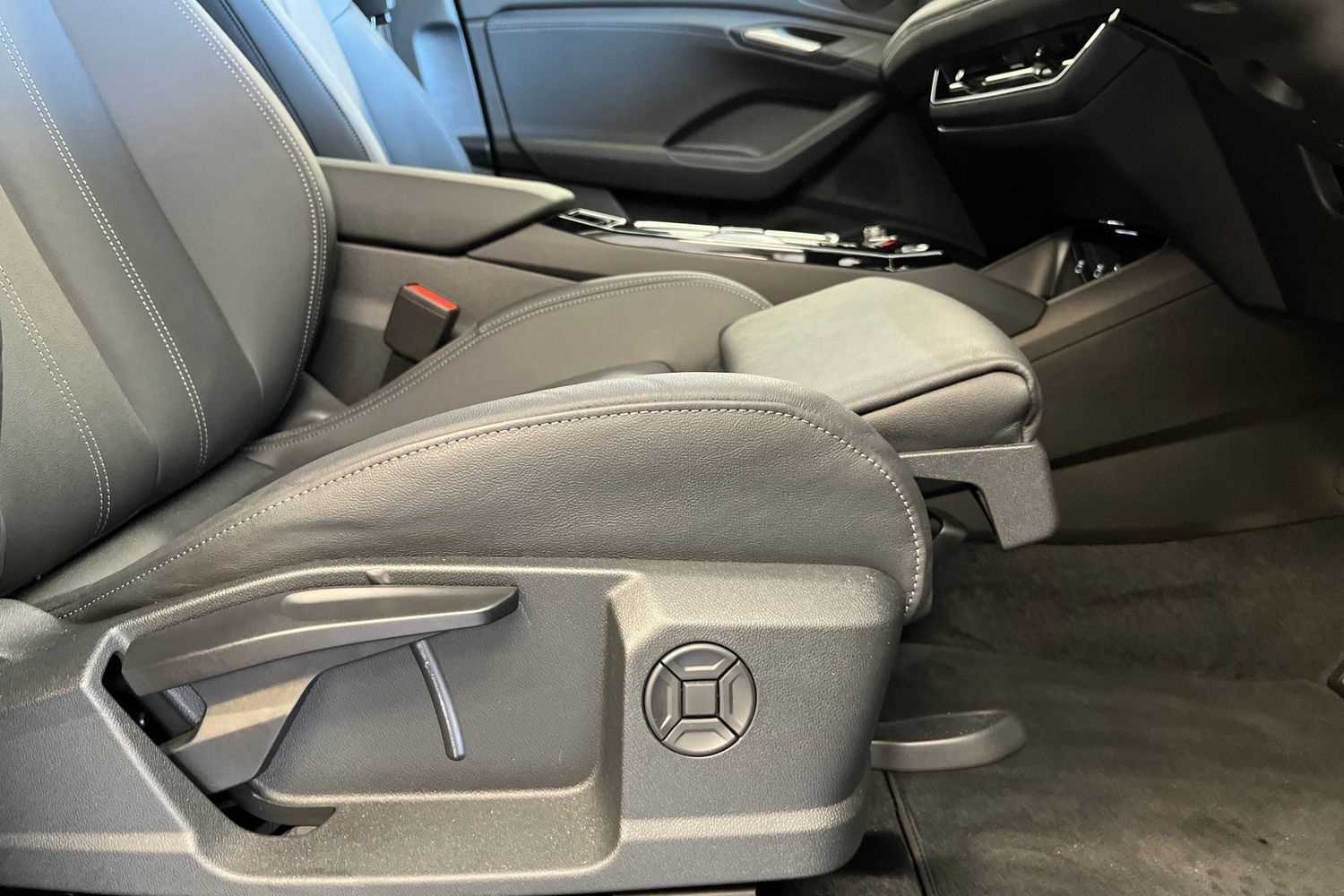 Used Audi Q6 e-tron 2025 for sale - 76191962: Photo 22