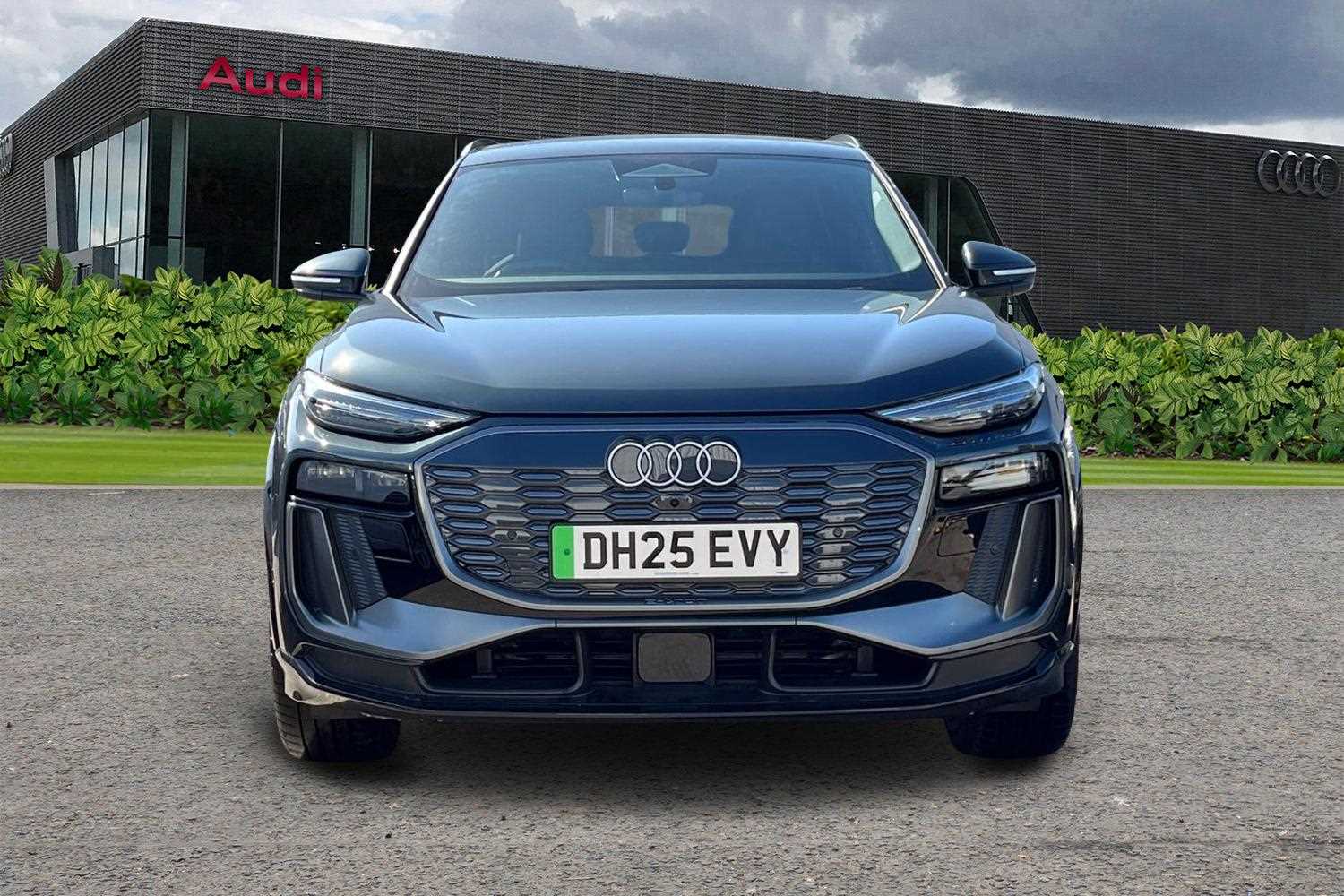 Used Audi Q6 e-tron 2025 for sale - 76191962: Photo 8