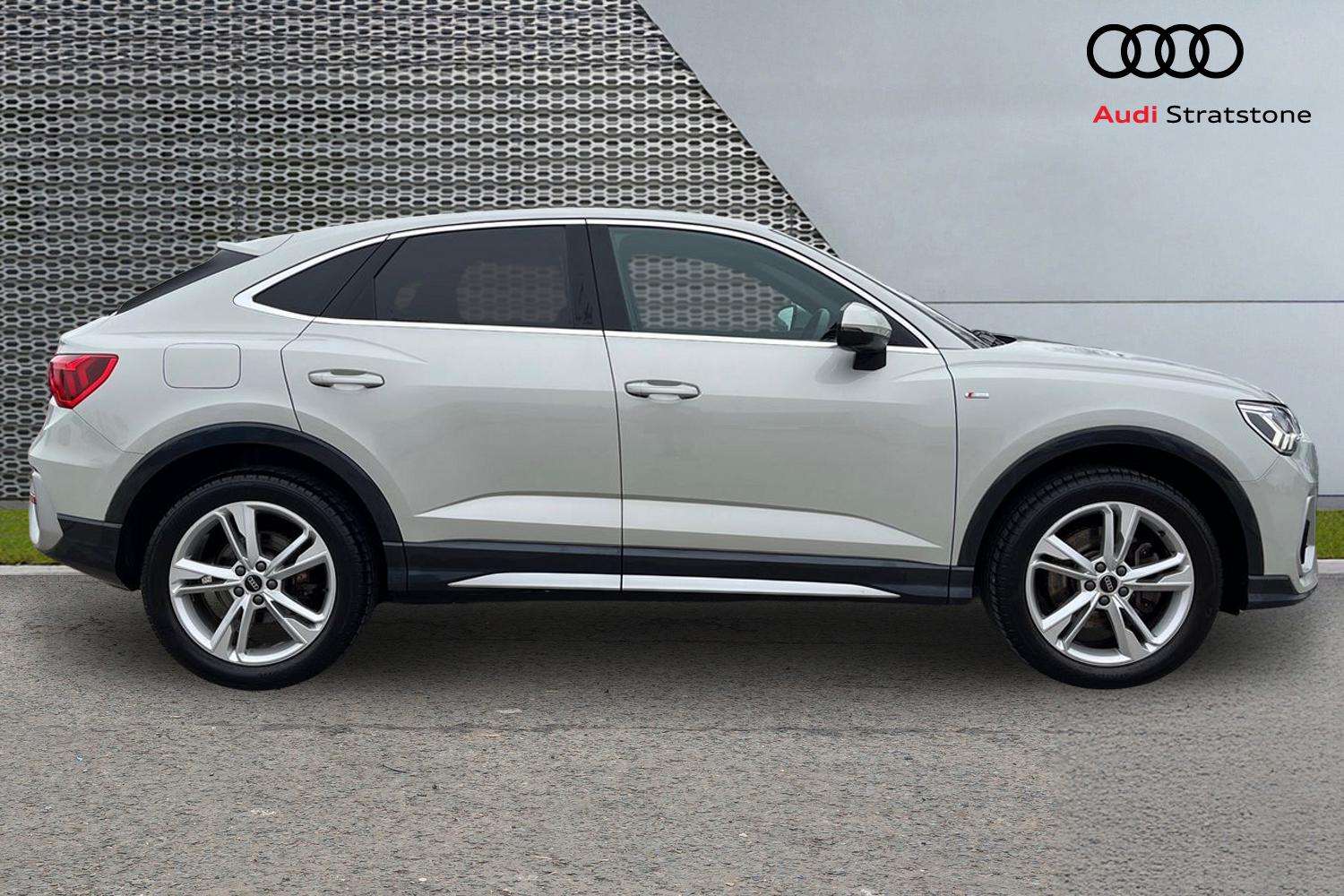 Used Audi Q3 for sale - 78089864: Photo 4