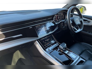 Used Audi Q8 2023 for sale - 78365454: Photo