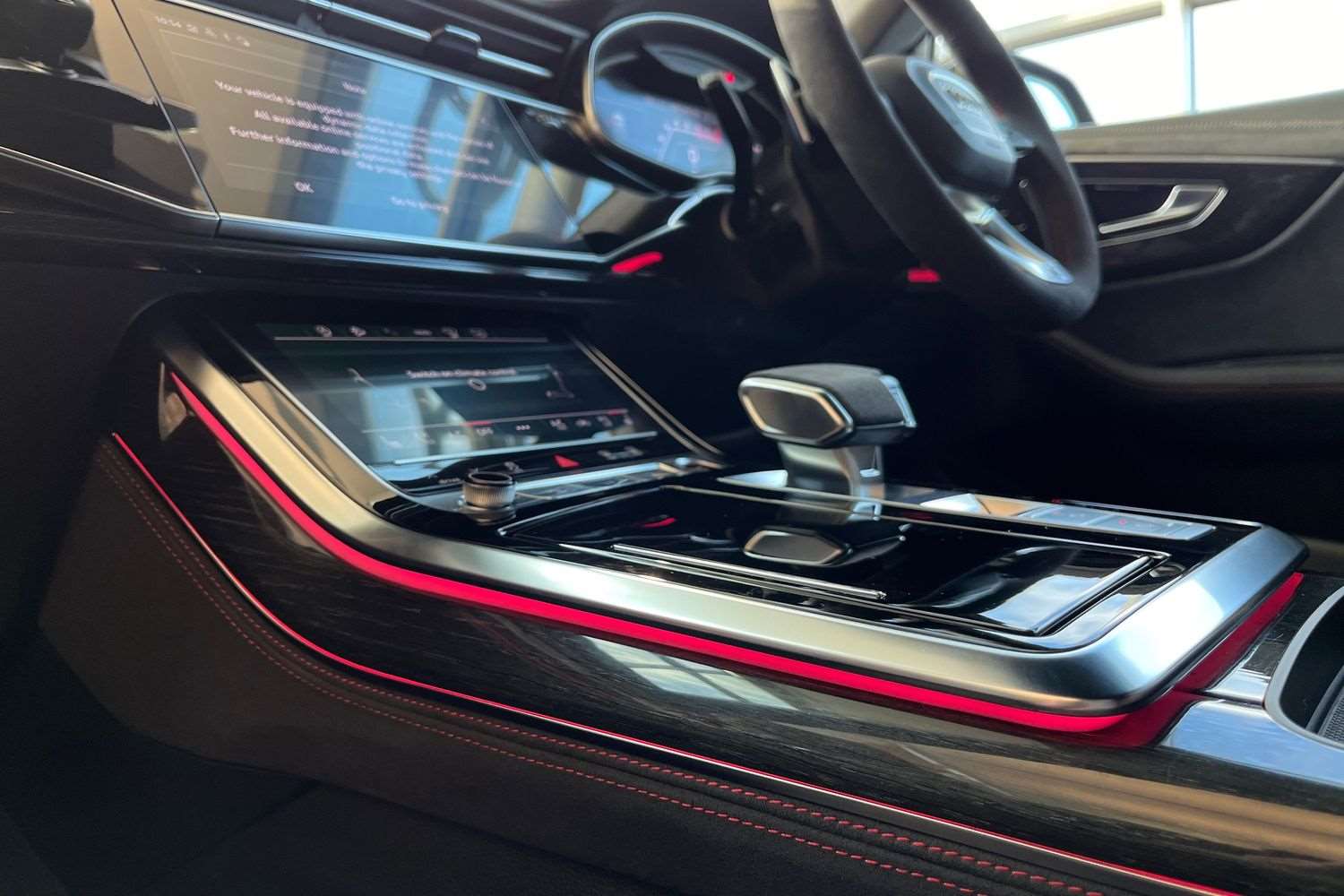 Used Audi RS Q8 2023 for sale - 76804738: Photo 32