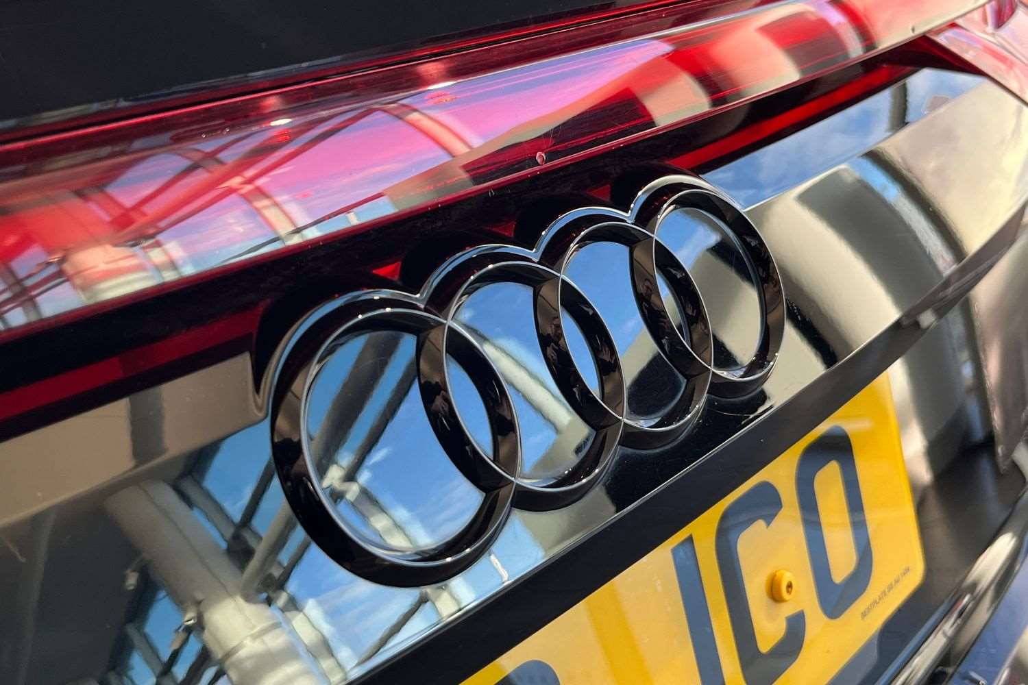 Used Audi RS Q8 2023 for sale - 76804738: Photo 34