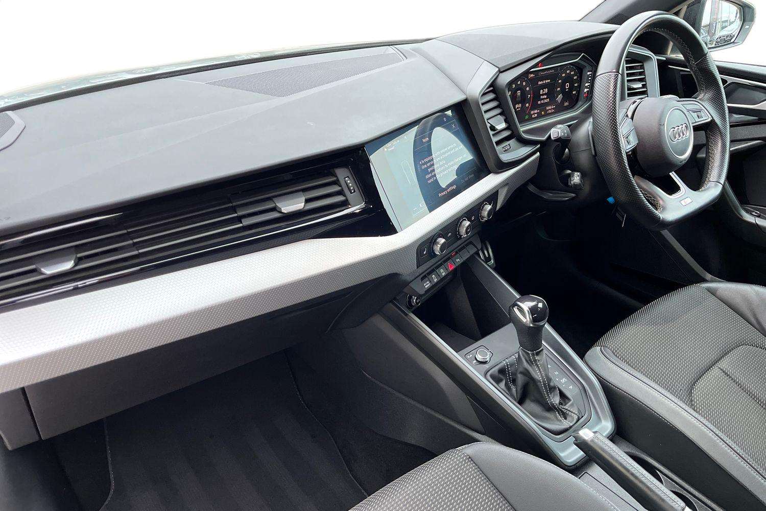 Used Audi A1 for sale - 76075284: Photo 2