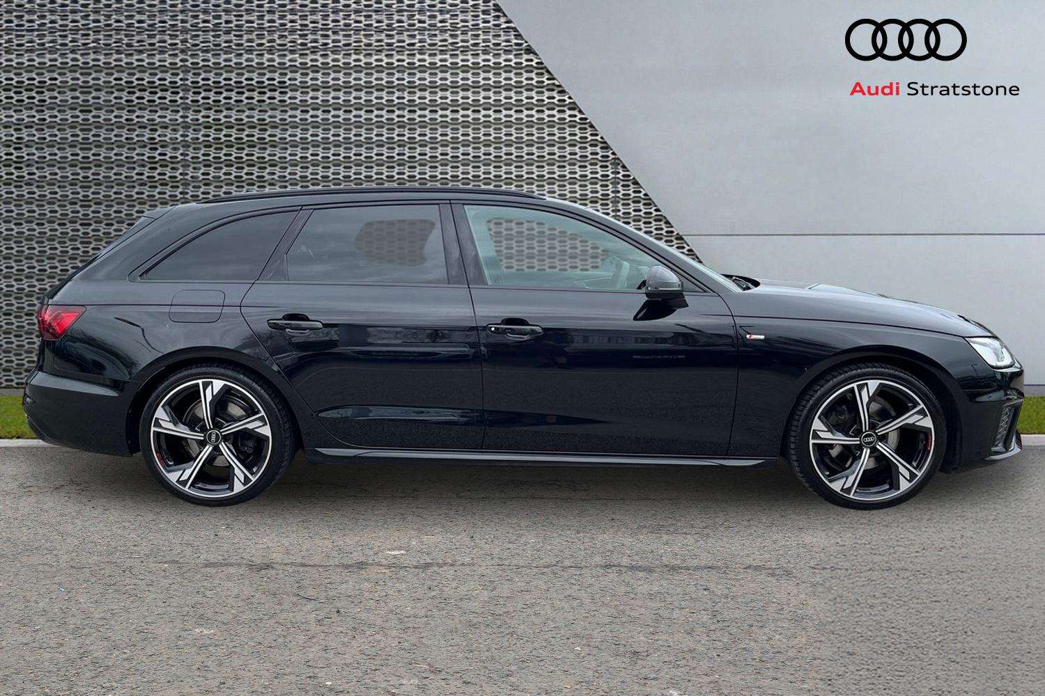 Used Audi A4 2024 for sale - 77913641: Photo 4