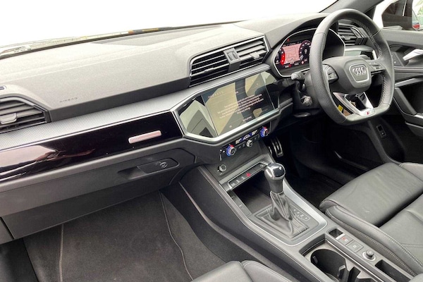 Used Audi Q3 2024 for sale - 76126007: Photo 2