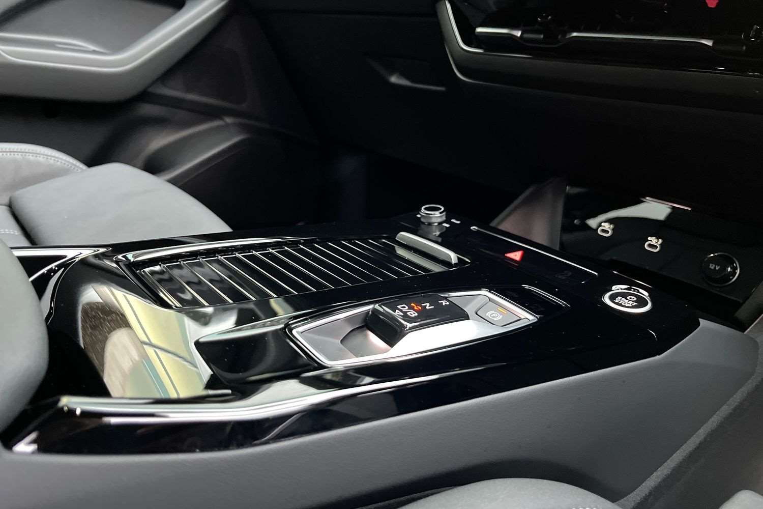 Used Audi Q6 e-tron 2025 for sale - 77577199: Photo 31