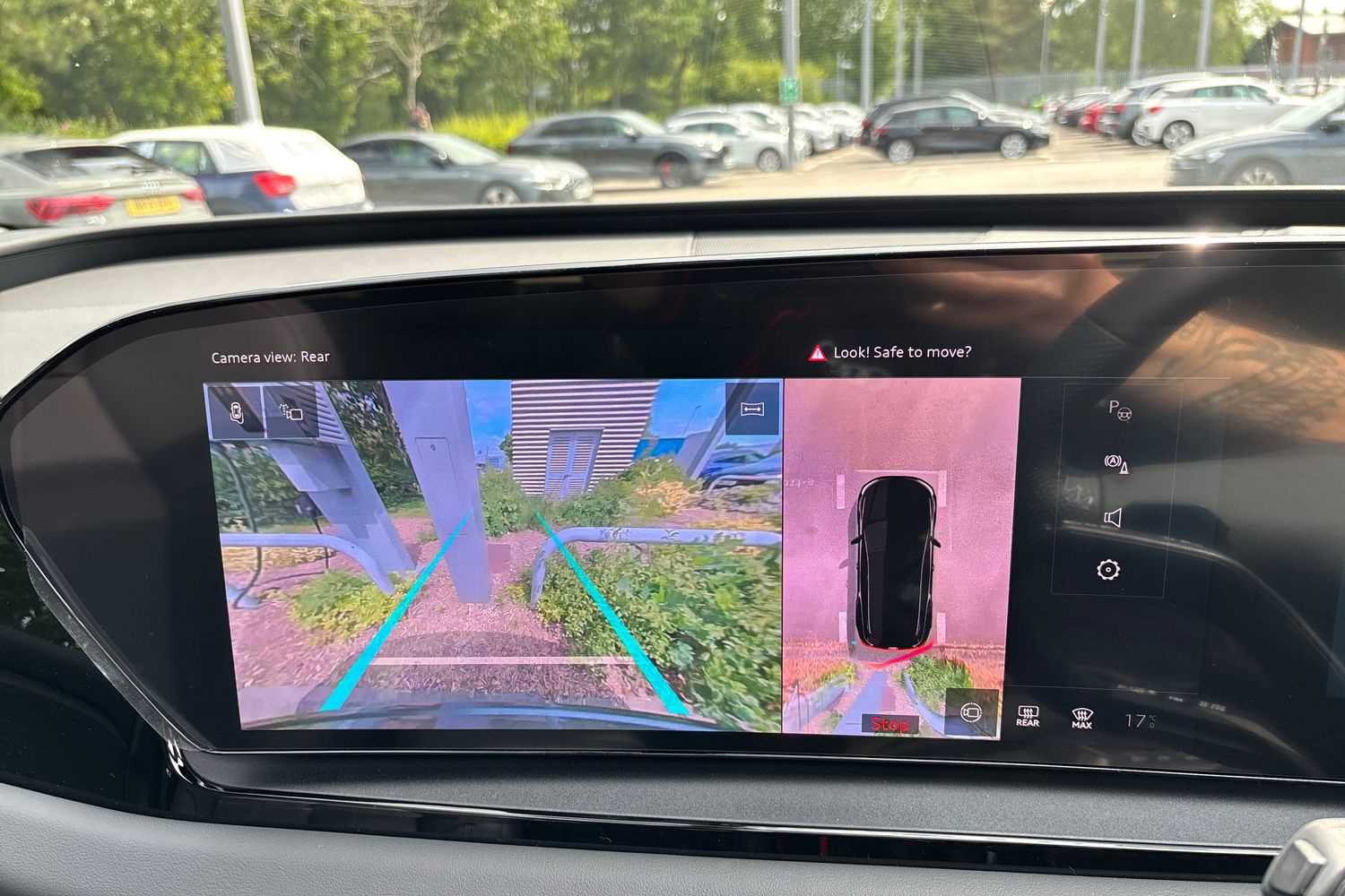 Used Audi Q6 e-tron 2025 for sale - 77348174: Photo 31