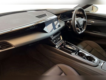 Used Audi e-tron GT 2022 for sale - 77135016: Photo