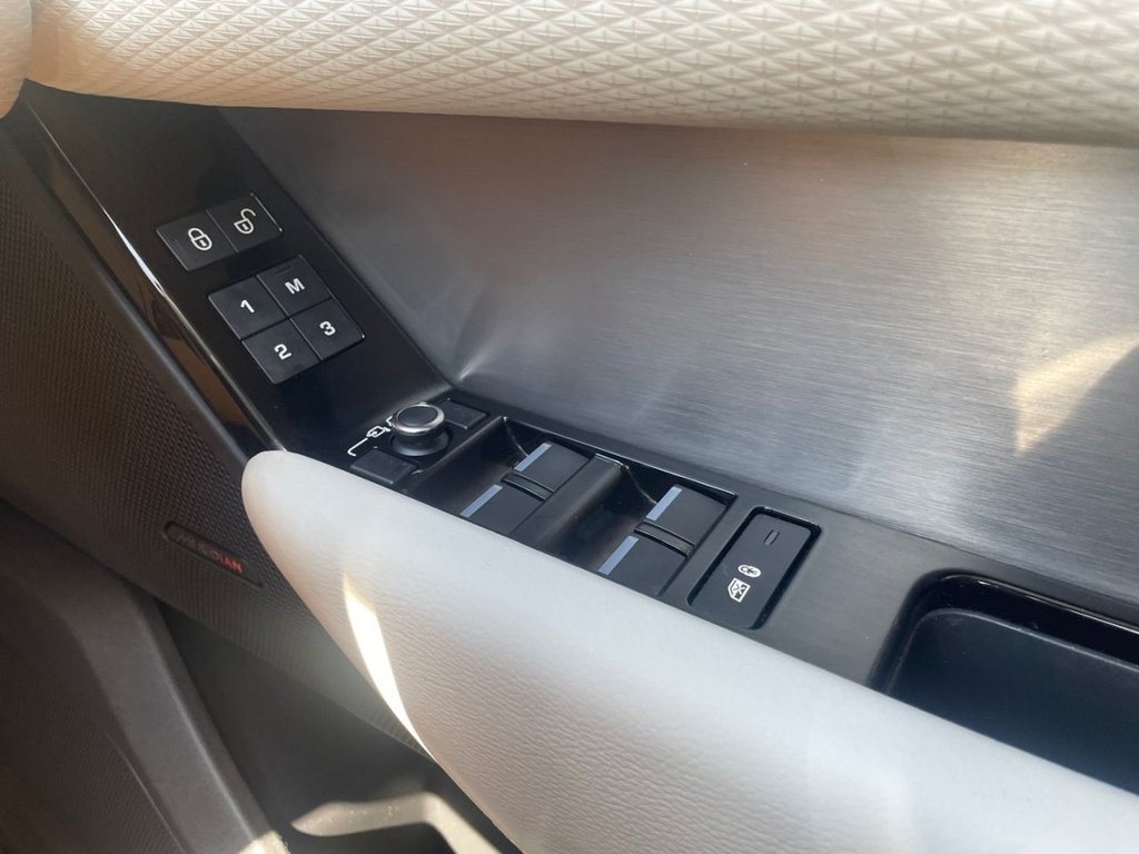 Used Land Rover Range Rover Velar 2018 for sale - 77919908: Photo 19