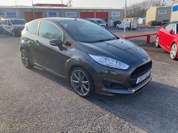 Used Ford Fiesta 2017 for sale - 77748788: Photo
