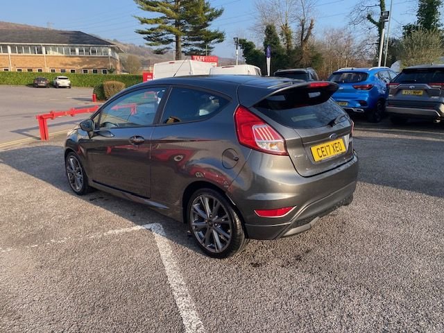 Used Ford Fiesta 2017 for sale - 77748788: Photo 3