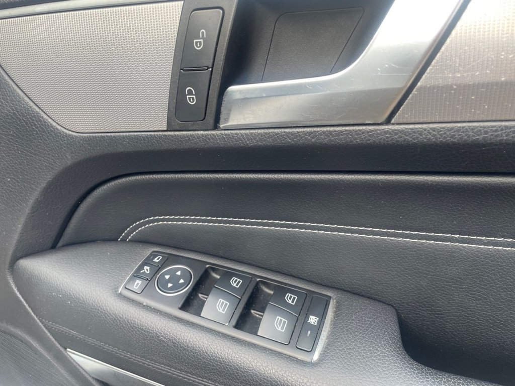 Used Mercedes-Benz E Class 2013 for sale - 77835133: Photo 11