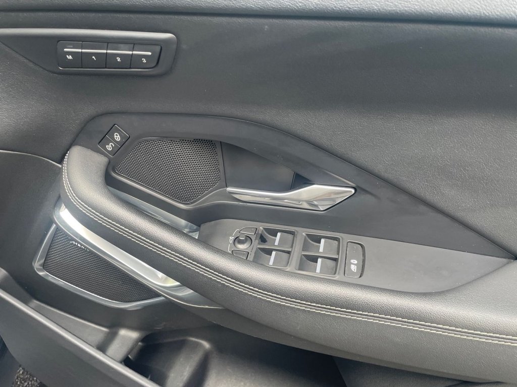 Used Jaguar E-Pace 2018 for sale - 77171924: Photo 15