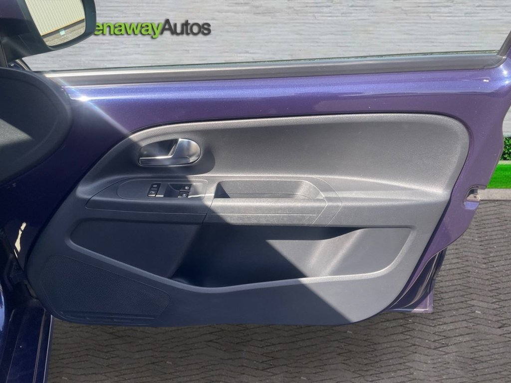 Used Volkswagen up! 2017 for sale - 78167371: Photo 27