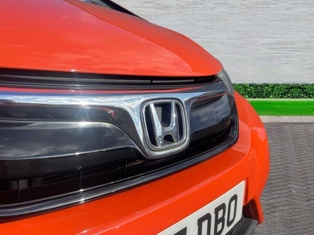 Used Honda Jazz 2017 for sale - 76693117: Photo 12