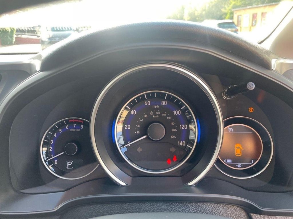 Used Honda Jazz 2017 for sale - 76693117: Photo 22