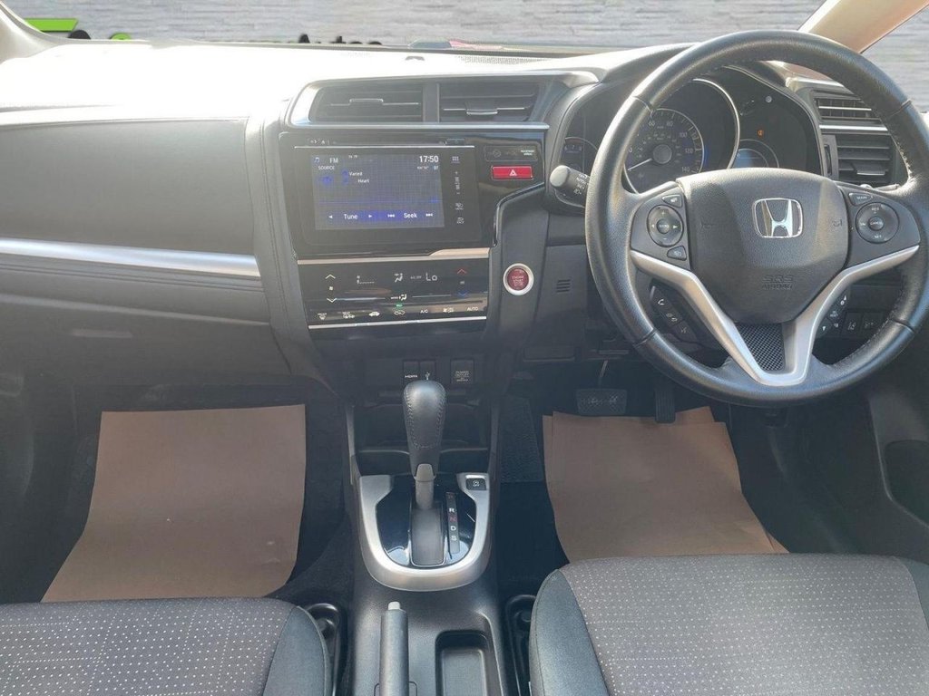 Used Honda Jazz 2017 for sale - 76693117: Photo 32