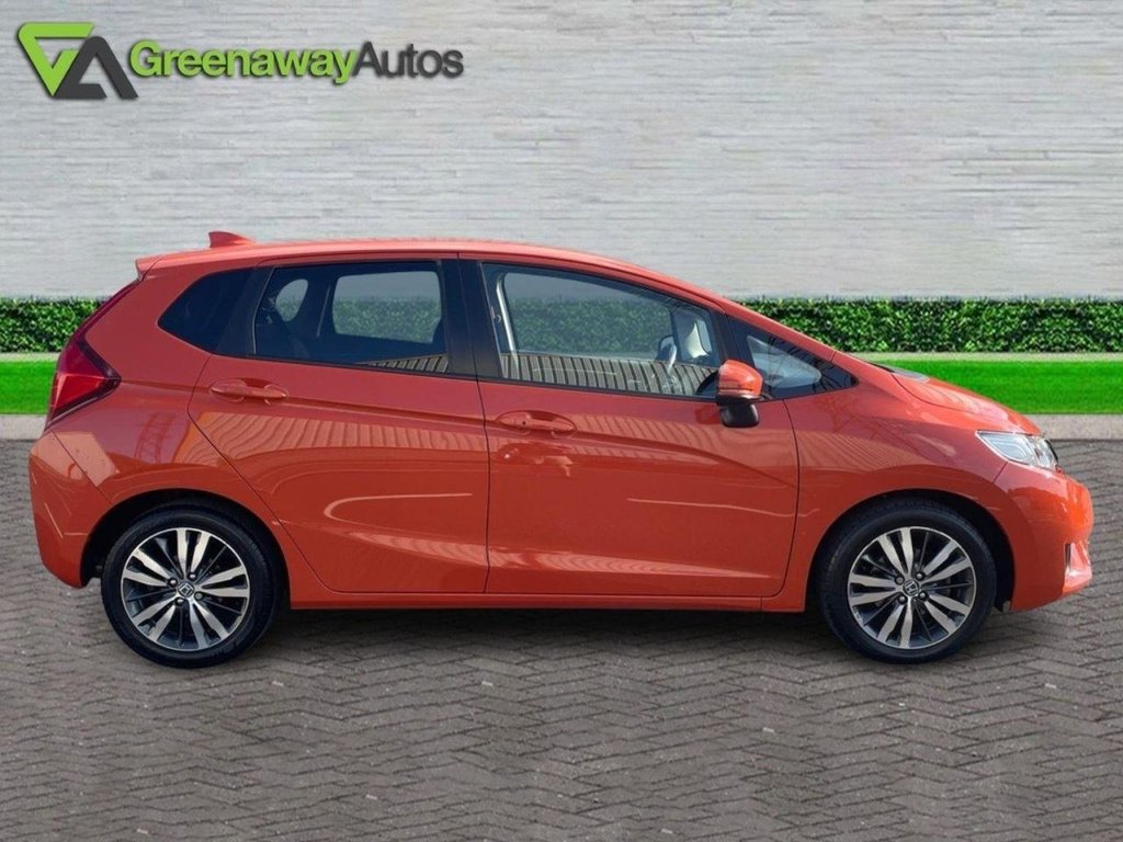 Used Honda Jazz 2017 for sale - 76693117: Photo 6