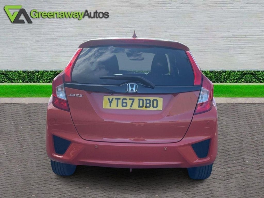 Used Honda Jazz 2017 for sale - 76693117: Photo 8