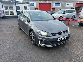 Used Volkswagen Golf 2017 for sale - 77250536: Photo
