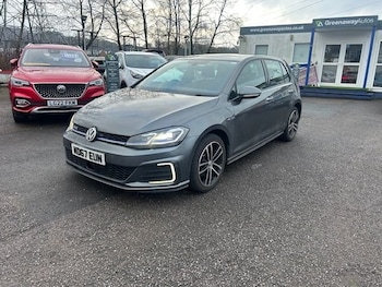 Used Volkswagen Golf 2017 for sale - 77250536: Photo