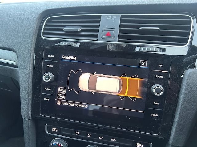 Used Volkswagen Golf 2017 for sale - 77250536: Photo 7