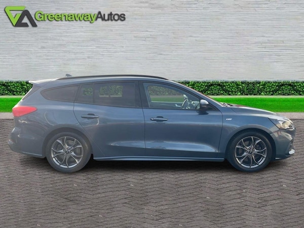 Used Ford Focus 2022 for sale - 76225287: Photo 5