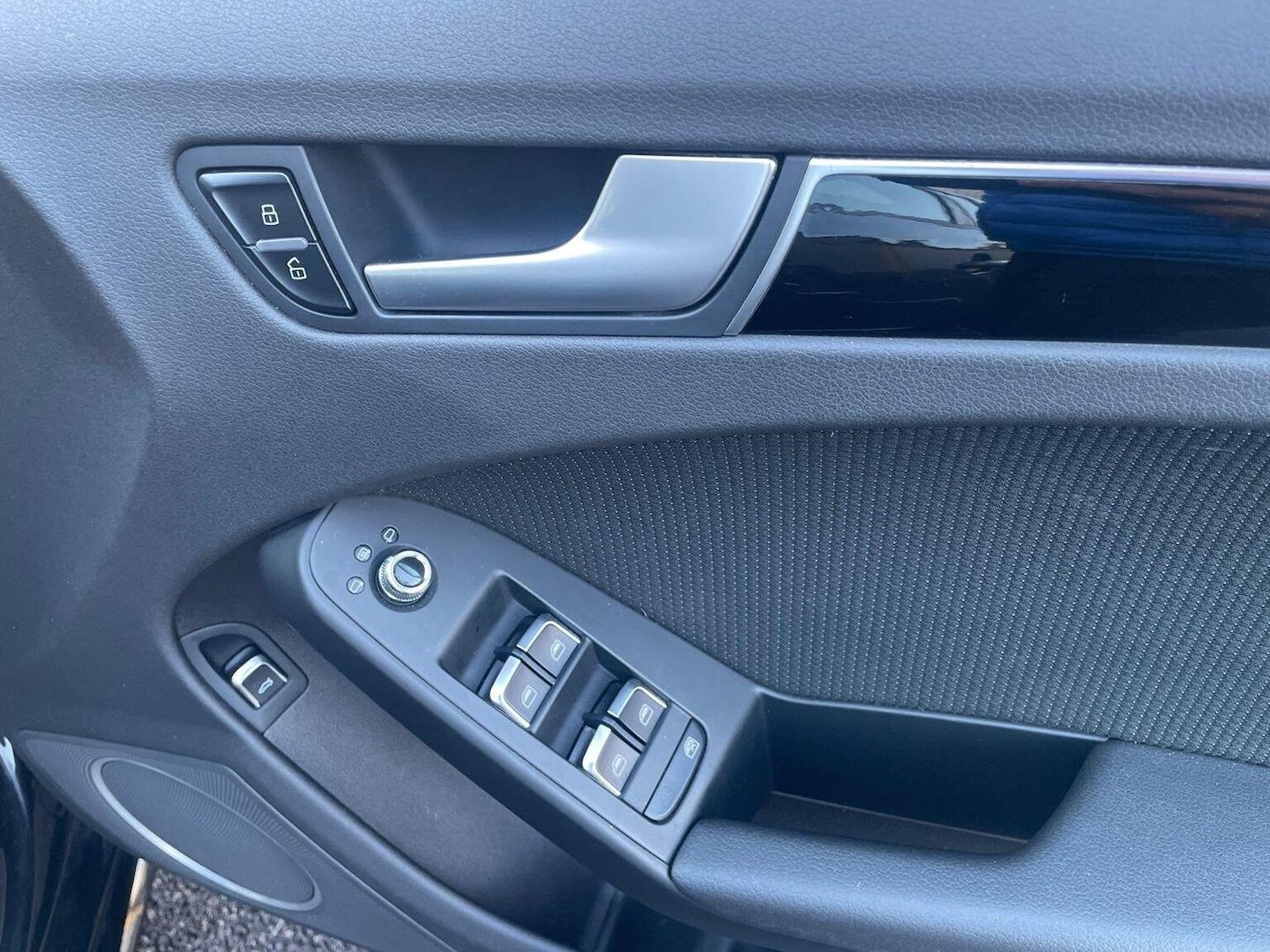 Used Audi A4 2013 for sale - 76560043: Photo 24