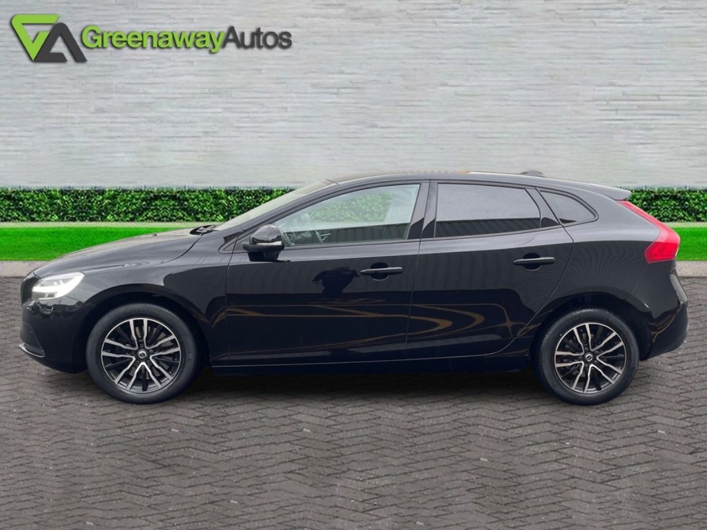 Used Volvo V40 2019 for sale - 76848373: Photo 11