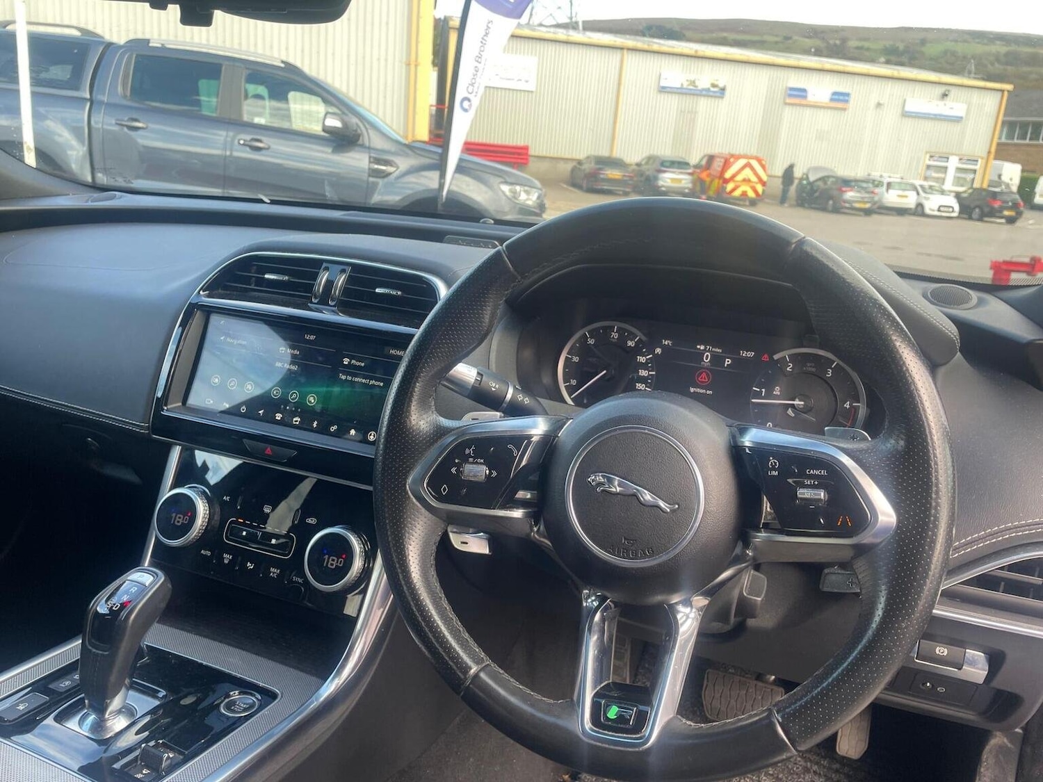 Used Jaguar XE 2019 for sale - 76387269: Photo 8