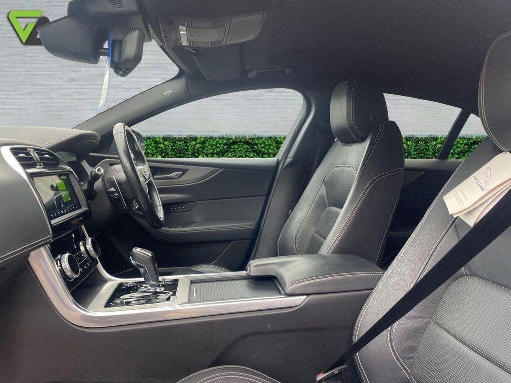 Used Jaguar XE 2019 for sale - 76693114: Photo 16
