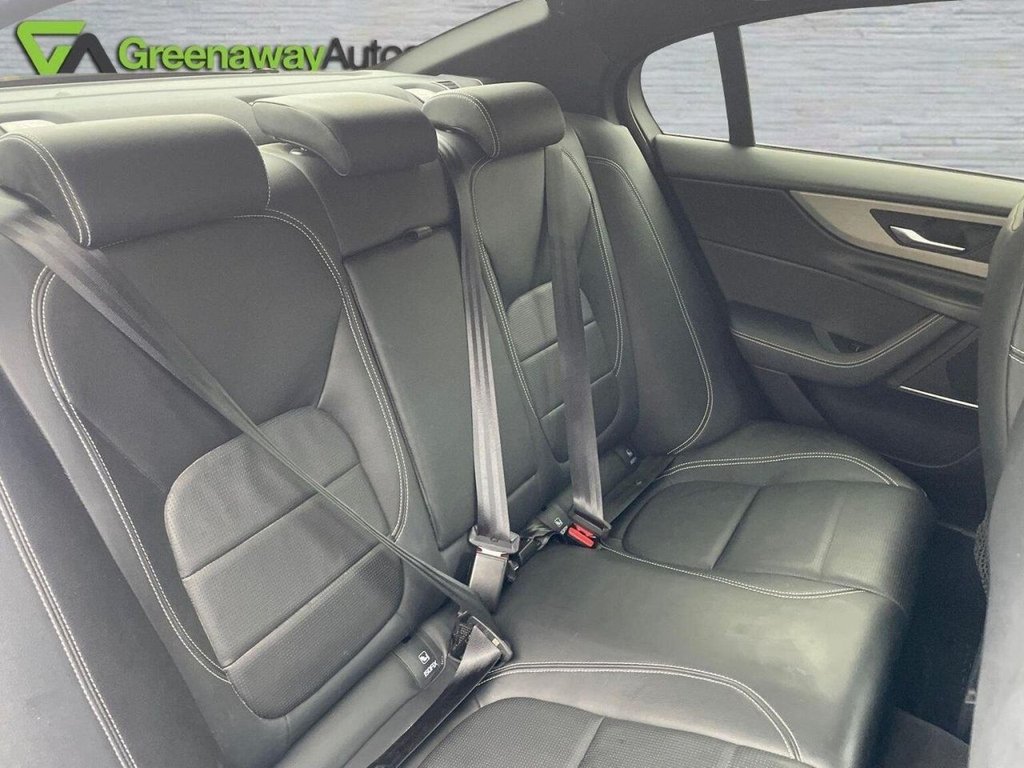 Used Jaguar XE 2019 for sale - 76693114: Photo 19