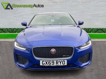 Used Jaguar XE 2019 for sale - 76693114: Photo