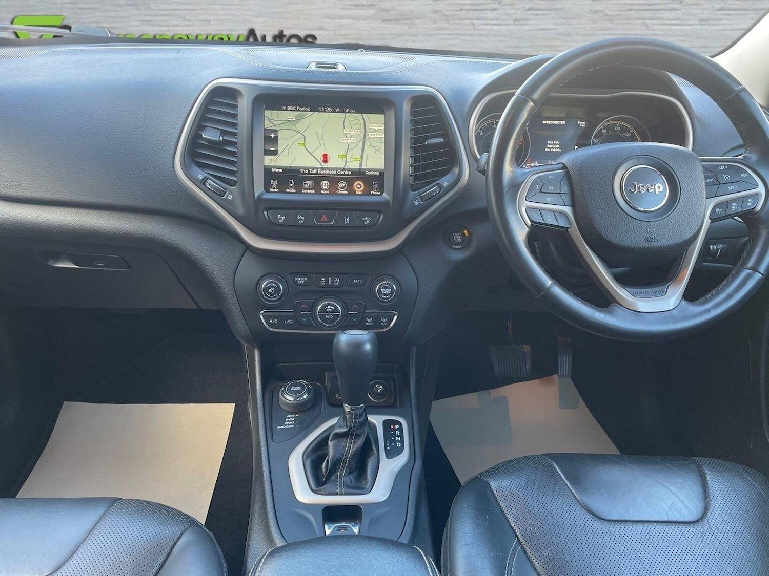 Used Jeep Cherokee 2016 for sale - 76120374: Photo 28