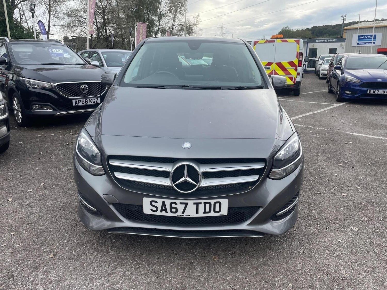 Used Mercedes-Benz B-Class 2017 for sale - 76107383: Photo 2