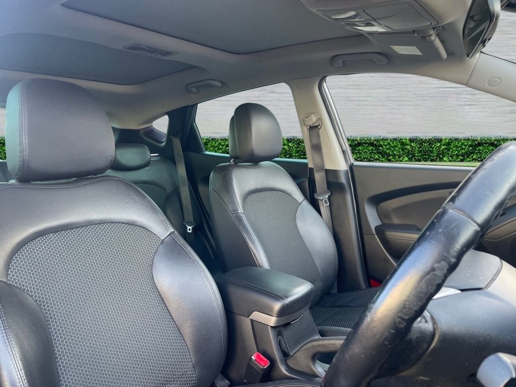 Used Hyundai Ix35 2012 for sale - 76962610: Photo 21