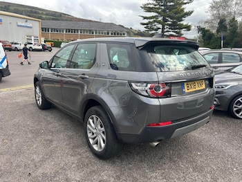 Used Land Rover Discovery Sport 2018 for sale - 76211913: Photo 3