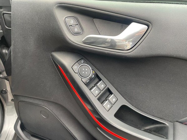 Used Ford Fiesta 2019 for sale - 76107289: Photo 11