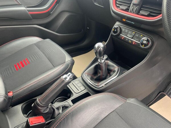 Used Ford Fiesta 2019 for sale - 76107289: Photo 15