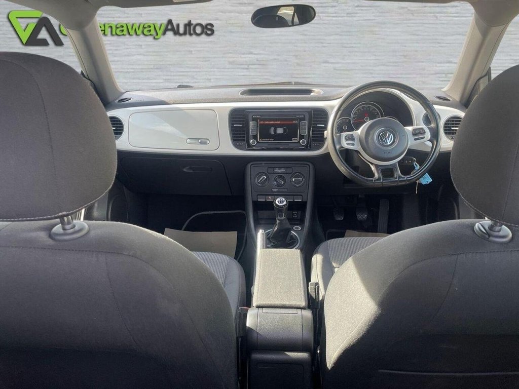 Used Volkswagen Beetle 2014 for sale - 76693127: Photo 24