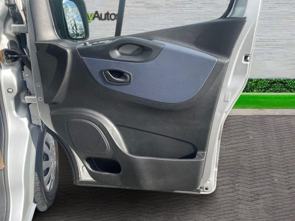 Used Vauxhall Vivaro 2019 for sale - 76693115: Photo 20