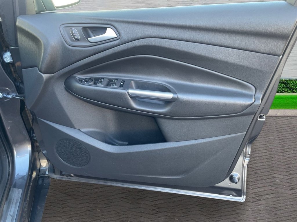 Used Ford Kuga 2016 for sale - 77632025: Photo 29