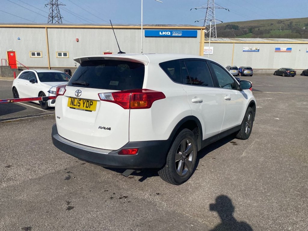 Used Toyota RAV4 2015 for sale - 77967629: Photo 5