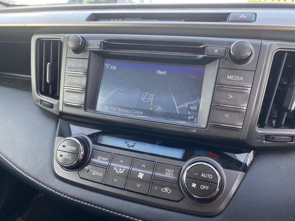 Used Toyota RAV4 2015 for sale - 77967629: Photo 8