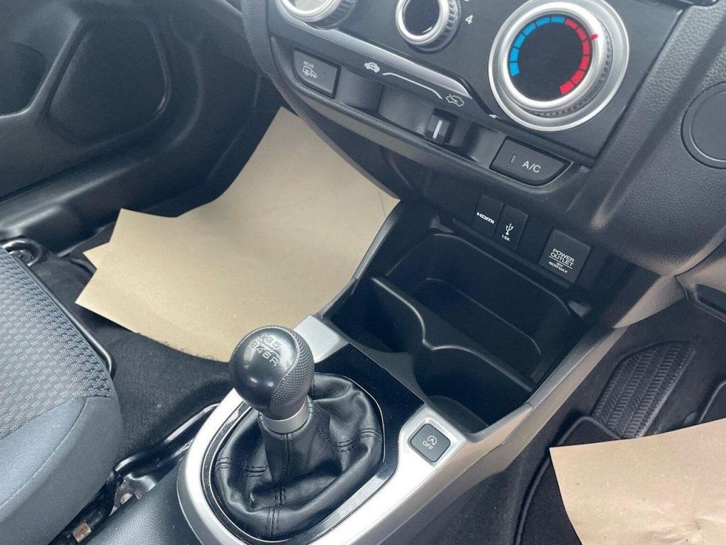 Used Honda Jazz 2018 for sale - 76693122: Photo 15